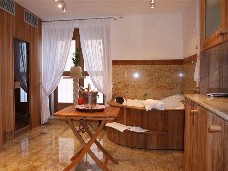 Hotell Phasiana Fažana
