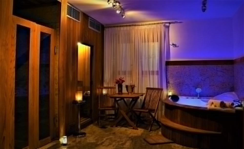 Hotel Phasiana 3*